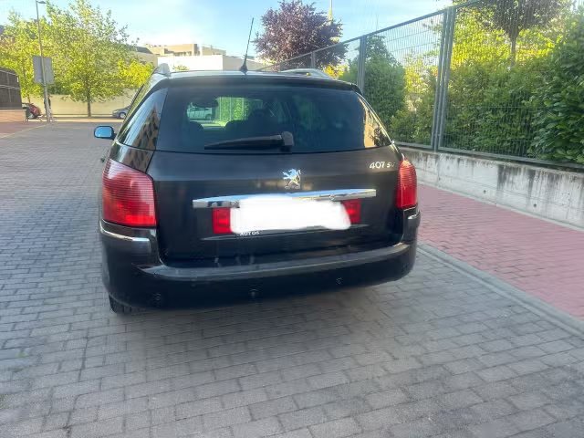 Peugeot 407
