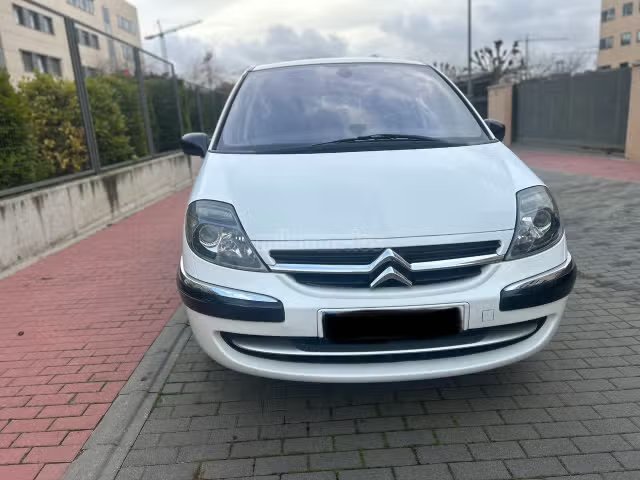 Citroën C8