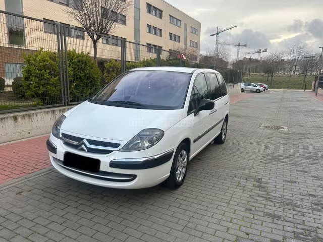 Citroën C8