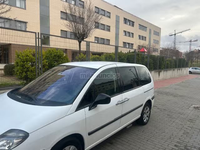 Citroën C8