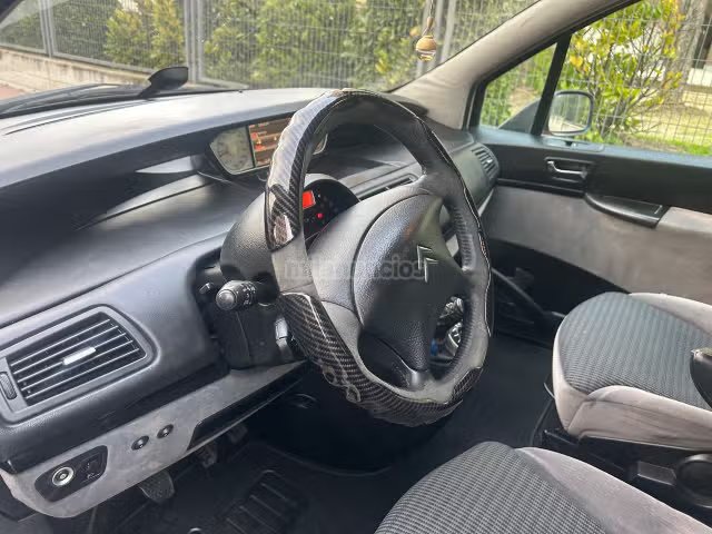 Citroën C8