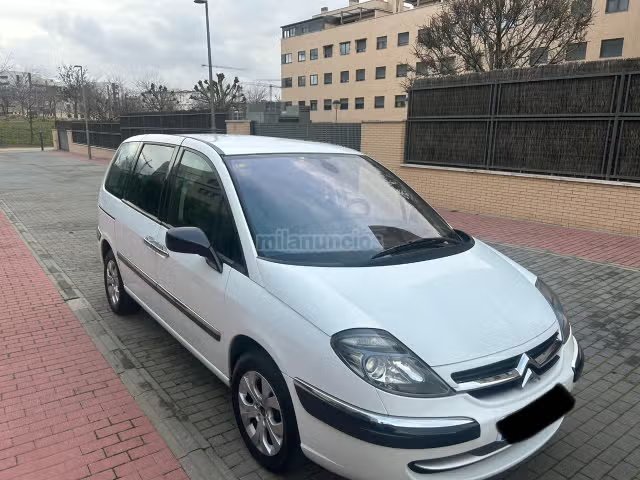 Citroën C8