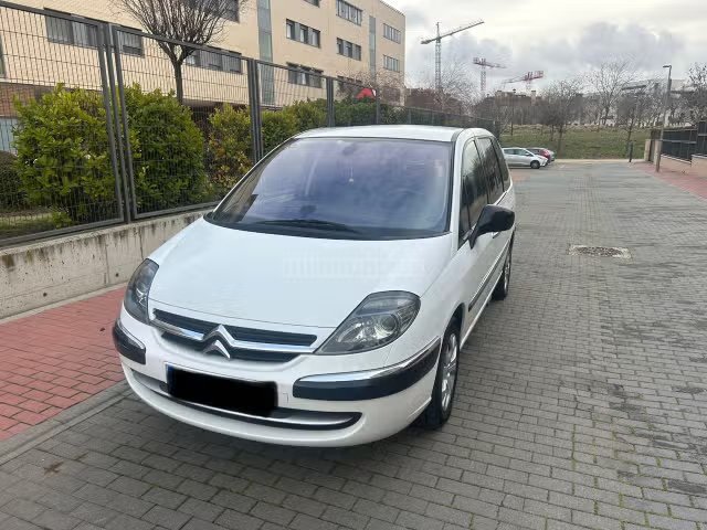 Citroën C8