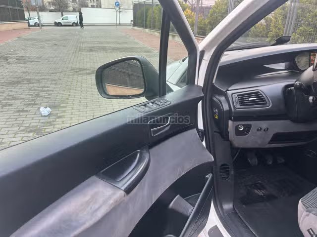 Citroën C8