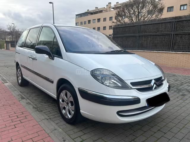Citroën C8