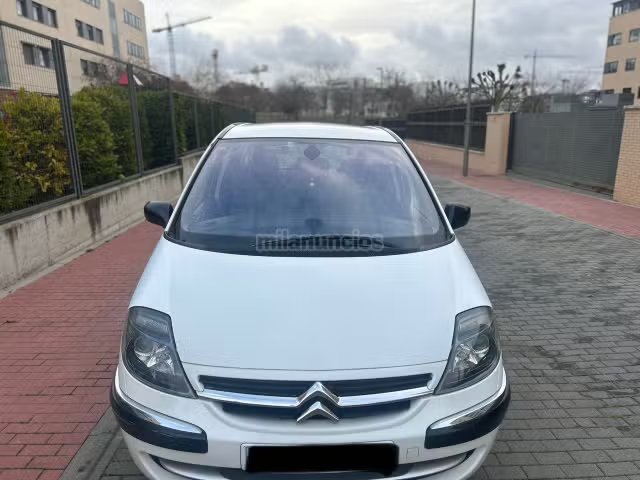 Citroën C8