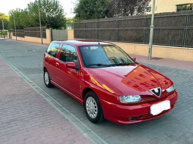 Alfa Romeo 145