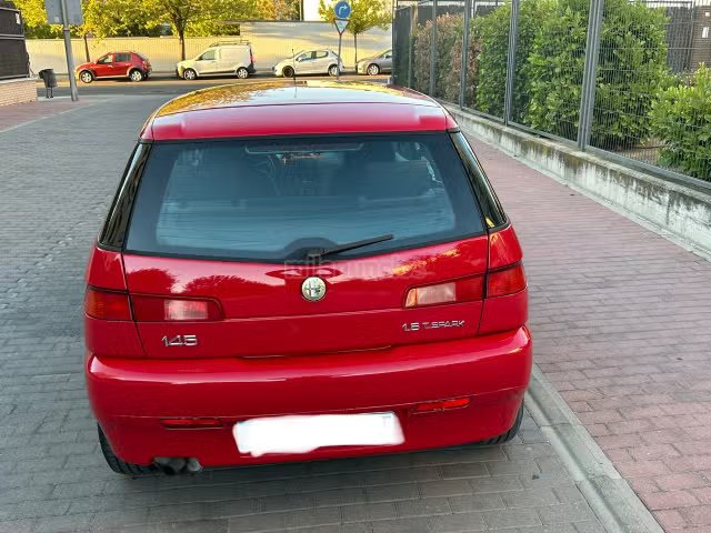 Alfa Romeo 145